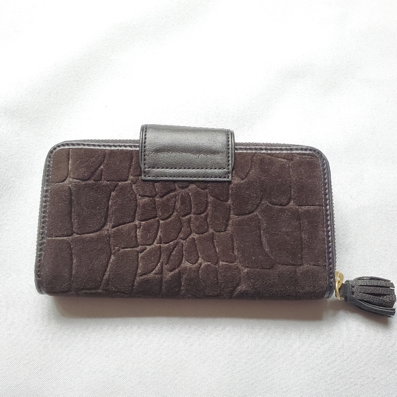 NWOT Juicy Couture Black Velour Zip Around Clutch Wallet - Picture 5 of 9
